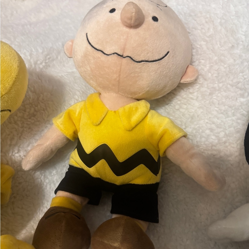Peanuts Plush Trio - Charlie Brown, Snoopy, and Woodstock